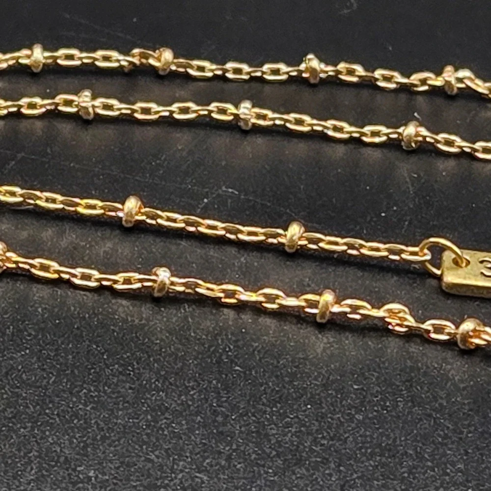 N/A gold tone